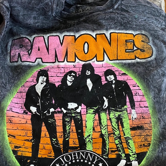 Ramones 💯 Cotton Unisex Band Tee New Never Used - Picture 8 of 12